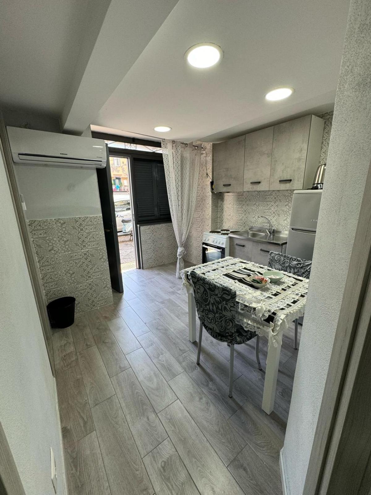 Apartamento House Montesanto Nápoles Exterior foto